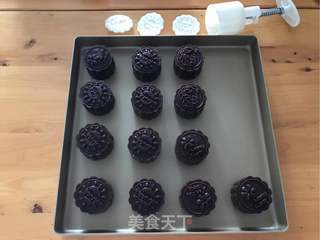 赏味中秋、乐享团圆~【巧克力乳酪椰蓉月饼】的做法步骤:19