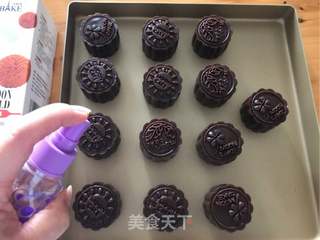 赏味中秋、乐享团圆~【巧克力乳酪椰蓉月饼】的做法步骤:20