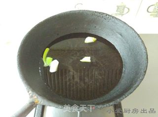 麻辣鸡丝凉面的做法步骤:2