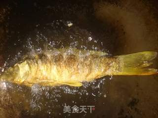 糖醋鲤鱼的做法步骤:7