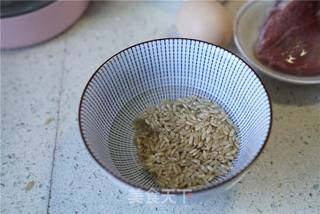 糙米番茄肉丝汤的做法步骤:2