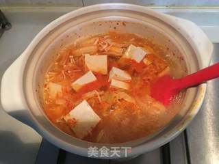 韩式牛肉泡菜汤的做法步骤:8