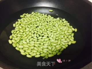 毛豆虾仁的做法步骤:3