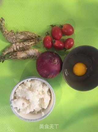 咖喱蛋包饭的做法步骤：1