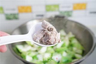 排骨丝瓜汤的做法步骤:6