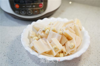双莲排骨汤的做法步骤:3