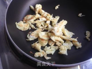 香肠鸡蛋三明治的做法步骤:3