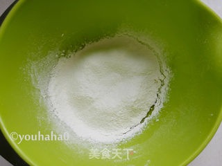 广式蛋黄月饼的做法步骤:4