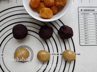 广式蛋黄月饼的做法步骤:7