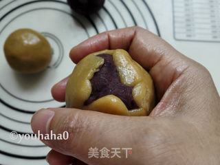 广式蛋黄月饼的做法步骤:9