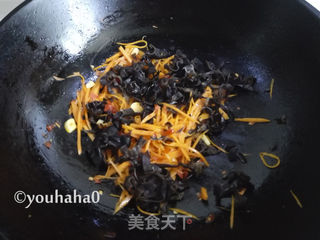 鱼香鸡丝的做法步骤:8