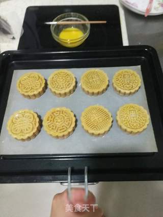 广式月饼的做法步骤:8