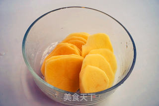 意式黑胡椒土豆泥塔的做法步骤:2