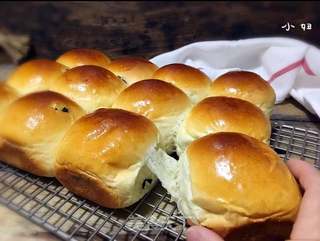 小餐包的做法步骤:9