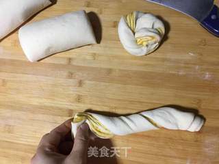 金沙花卷的做法步骤:13