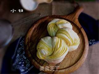 金沙花卷的做法步骤:17