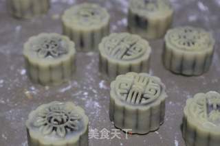 传统月饼的做法步骤:11