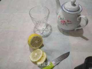 柠檬茶的做法步骤:2