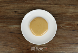 中秋礼品~蛋黄莲蓉月饼的做法步骤:4