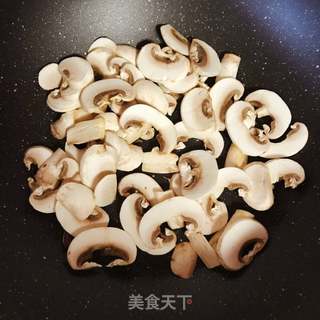法式奶油蘑菇浓汤的做法步骤:8