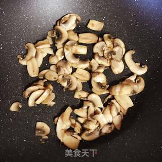 法式奶油蘑菇浓汤的做法步骤:9