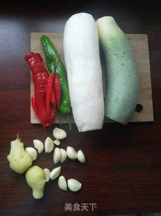 冰糖泡菜萝卜的做法步骤:2