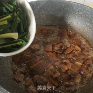 农家小炒肉的做法步骤：7