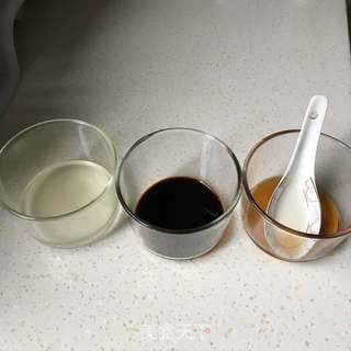 三杯虾的做法步骤:2