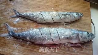 剁椒焖鲅鱼的做法步骤:4