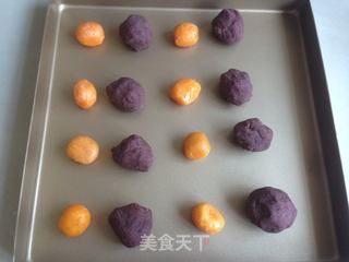 蛋黄豆沙月饼的做法步骤:3