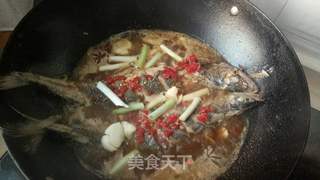 剁椒焖鲅鱼的做法步骤:8