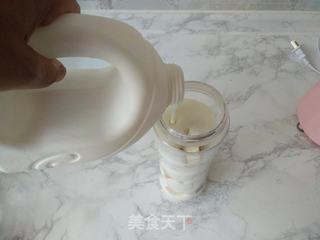 香蕉苹果奶昔的做法步骤:4