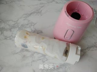 香蕉苹果奶昔的做法步骤:5