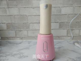 香蕉苹果奶昔的做法步骤:7