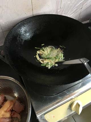 简单版辣子鸡的做法步骤:3