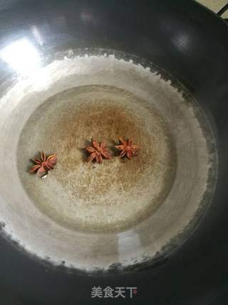 正宗红烧鸡爪的做法步骤:6