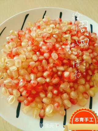 果语原汁原味的石榴汁,秋季美容养颜走起的做法步骤:2