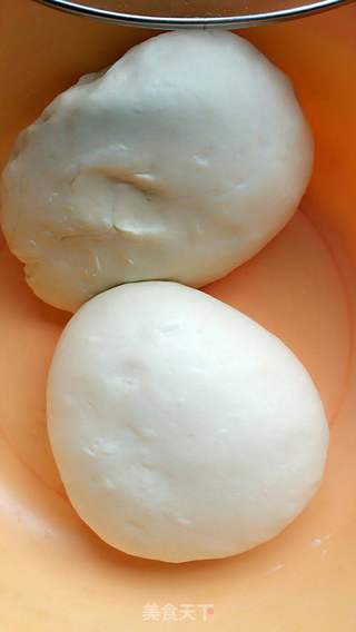 猪肉韭菜白菜馅饺子的做法步骤：1