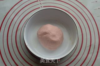 少女情怀桃花酥的做法步骤：3