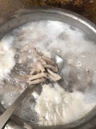 虎皮鸡爪(麻辣鸡爪)的做法步骤:3