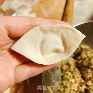 酸汤鲜鱼馄饨的做法步骤:13