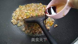芒果鲜肉蛋包饭的做法步骤:5
