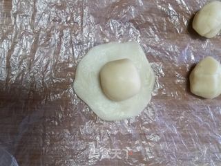 榨菜鲜肉月饼的做法步骤:11