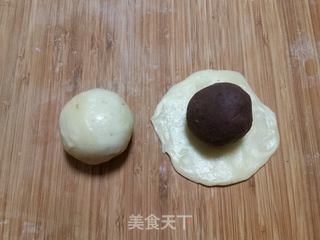 肉松麻糍蛋黄酥的做法步骤:22