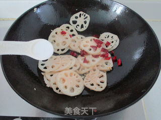 麻辣藕片的做法步骤：7