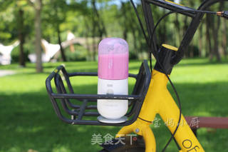 香蕉火龙果奶昔的做法步骤:5