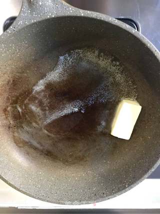 快手简单榴莲酥的做法步骤:3