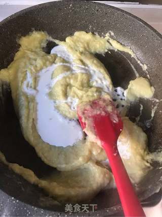 快手简单榴莲酥的做法步骤:5