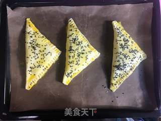 快手简单榴莲酥的做法步骤:13