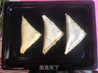 快手简单榴莲酥的做法步骤:11